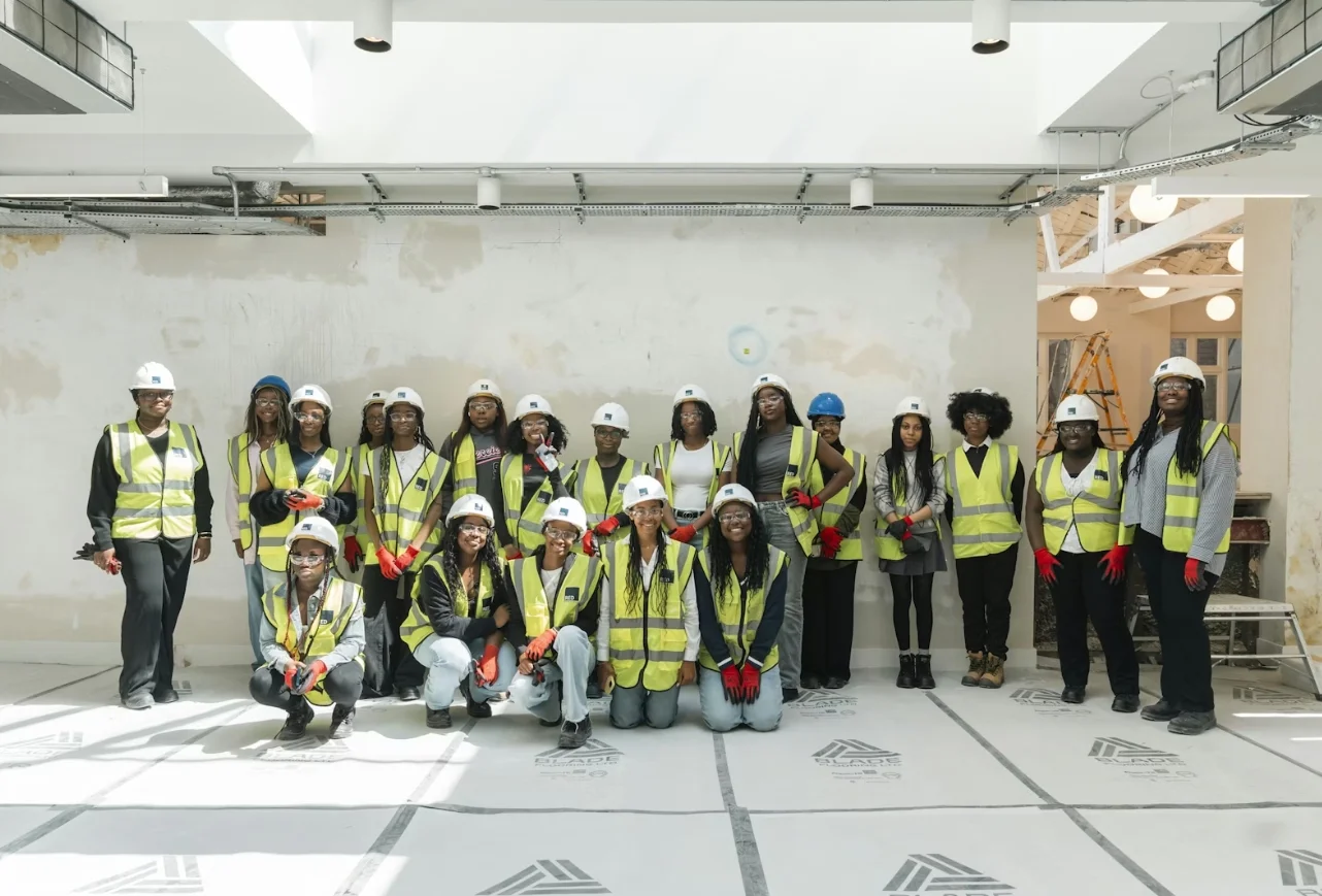 CONSTRUCTION TEAM